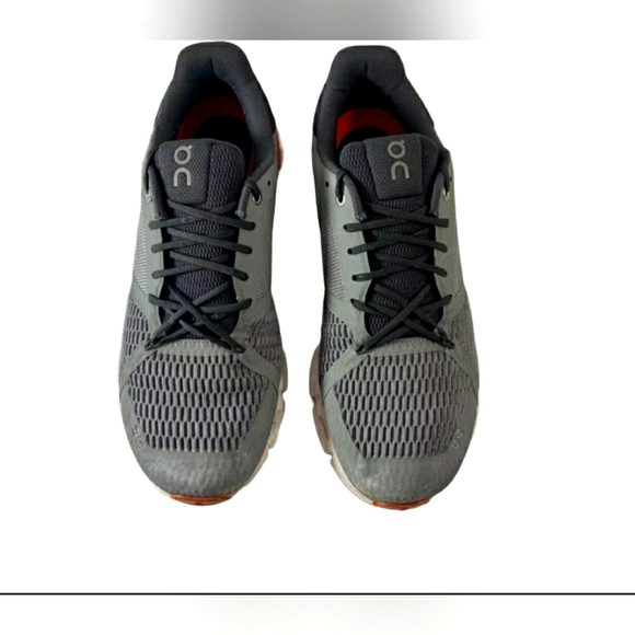 On Cloud Cloudflyer Running Waterproof Gray/Orange Men Size 9.5 or Women 11 - Picture 3 of 7